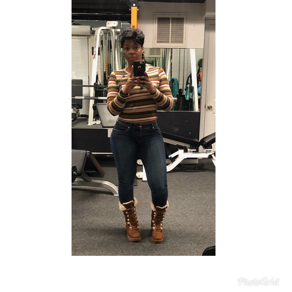 Shoes - Picture 2 of 4